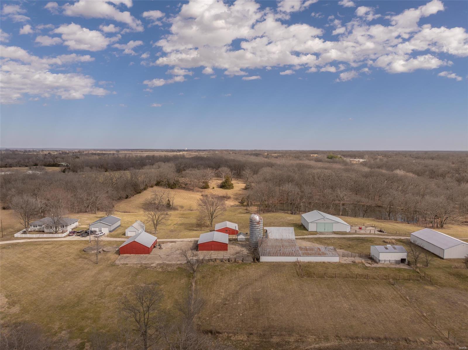 242 Gerding Road Troy, MO 63379 - Photo 28 of 99