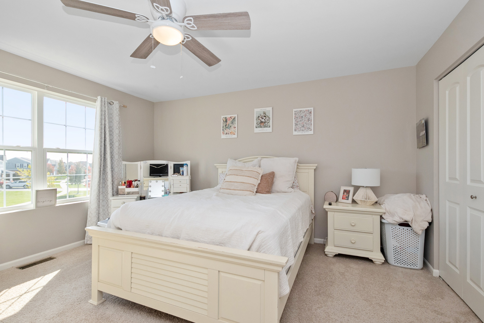 1981 Stapleton Road New Lenox, IL 60451 - Photo 19 of 33 a bedroom with a bed and a window