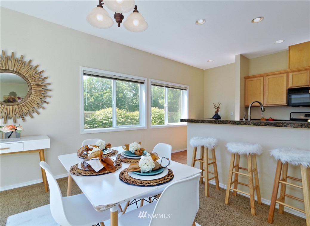 18937 108th Lane Southeast Renton, WA 98055 - Photo 8 of 18 Gallery Image 8