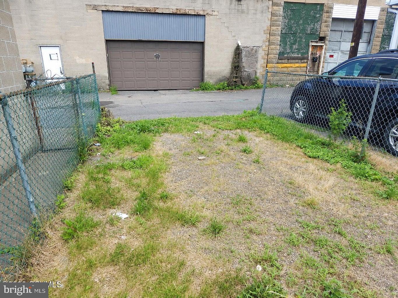 23 North 6th Street Shamokin, PA 17872 - Photo 17 of 17