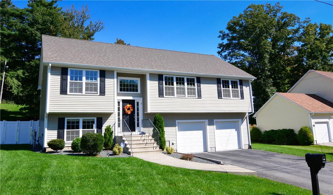 8 Hickory Road Cumberland, RI 02864 - Photo 1 of 19