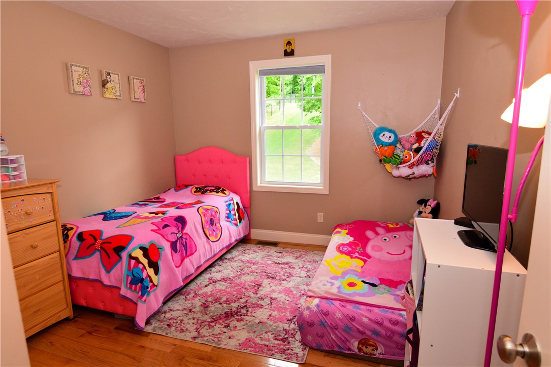 8 Hickory Road Cumberland, RI 02864 - Photo 12 of 19