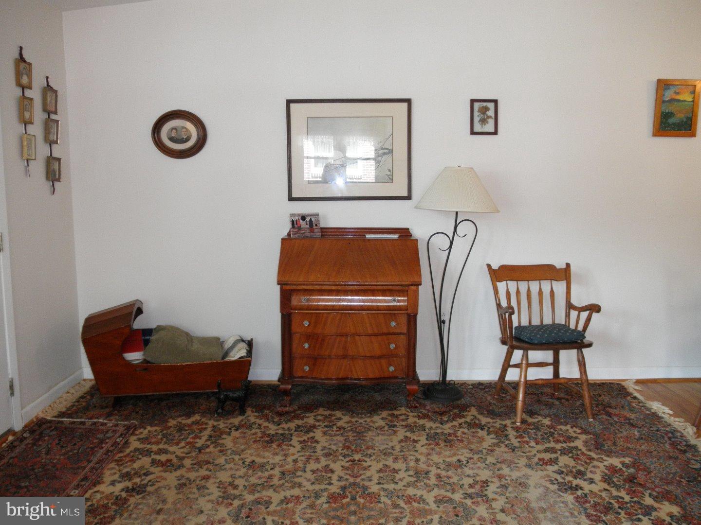 590 Wanamaker Road Jenkintown, PA 19046 - Photo 6 of 25 Living Room