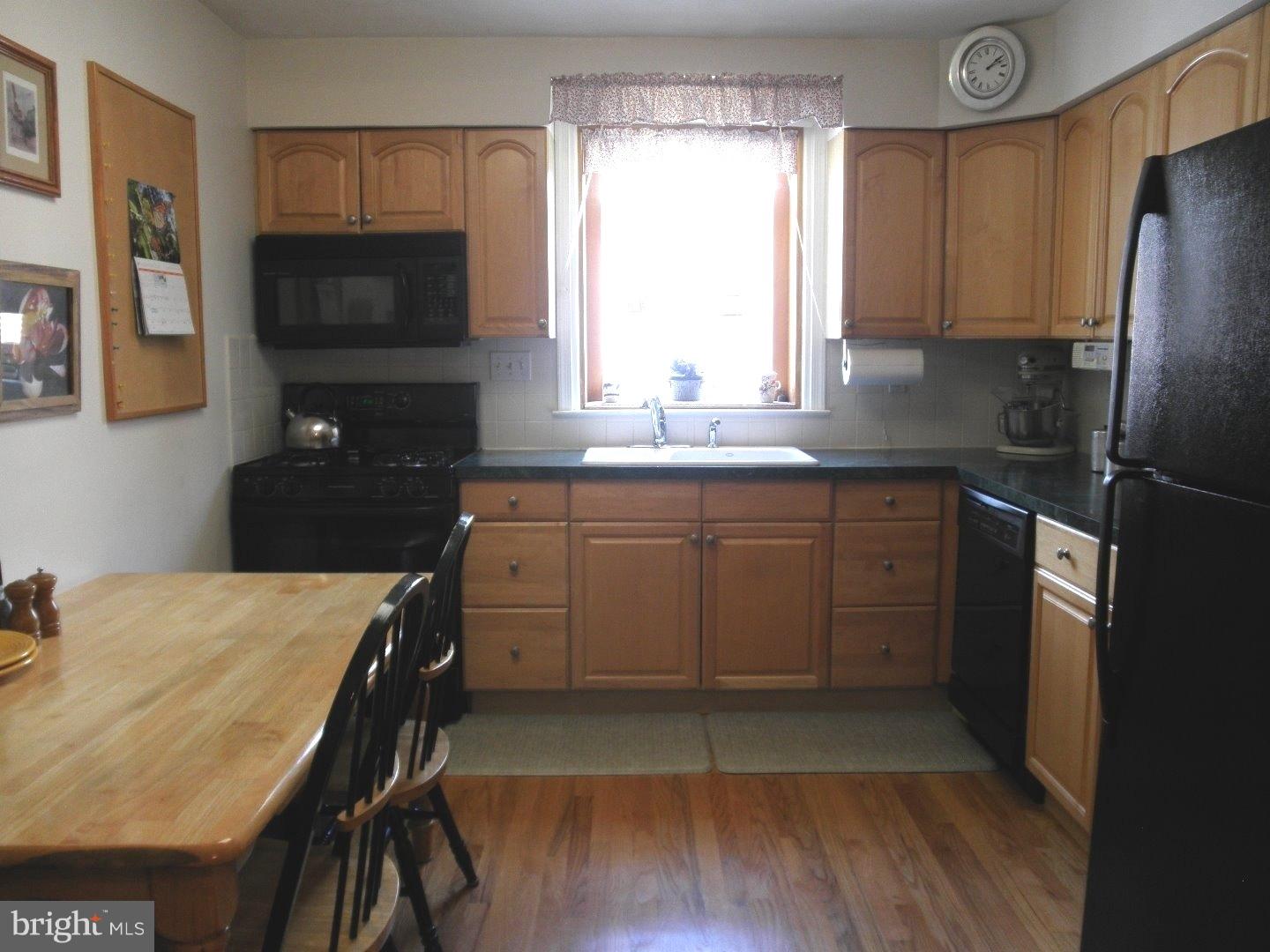 590 Wanamaker Road Jenkintown, PA 19046 - Photo 8 of 25 Kitchen