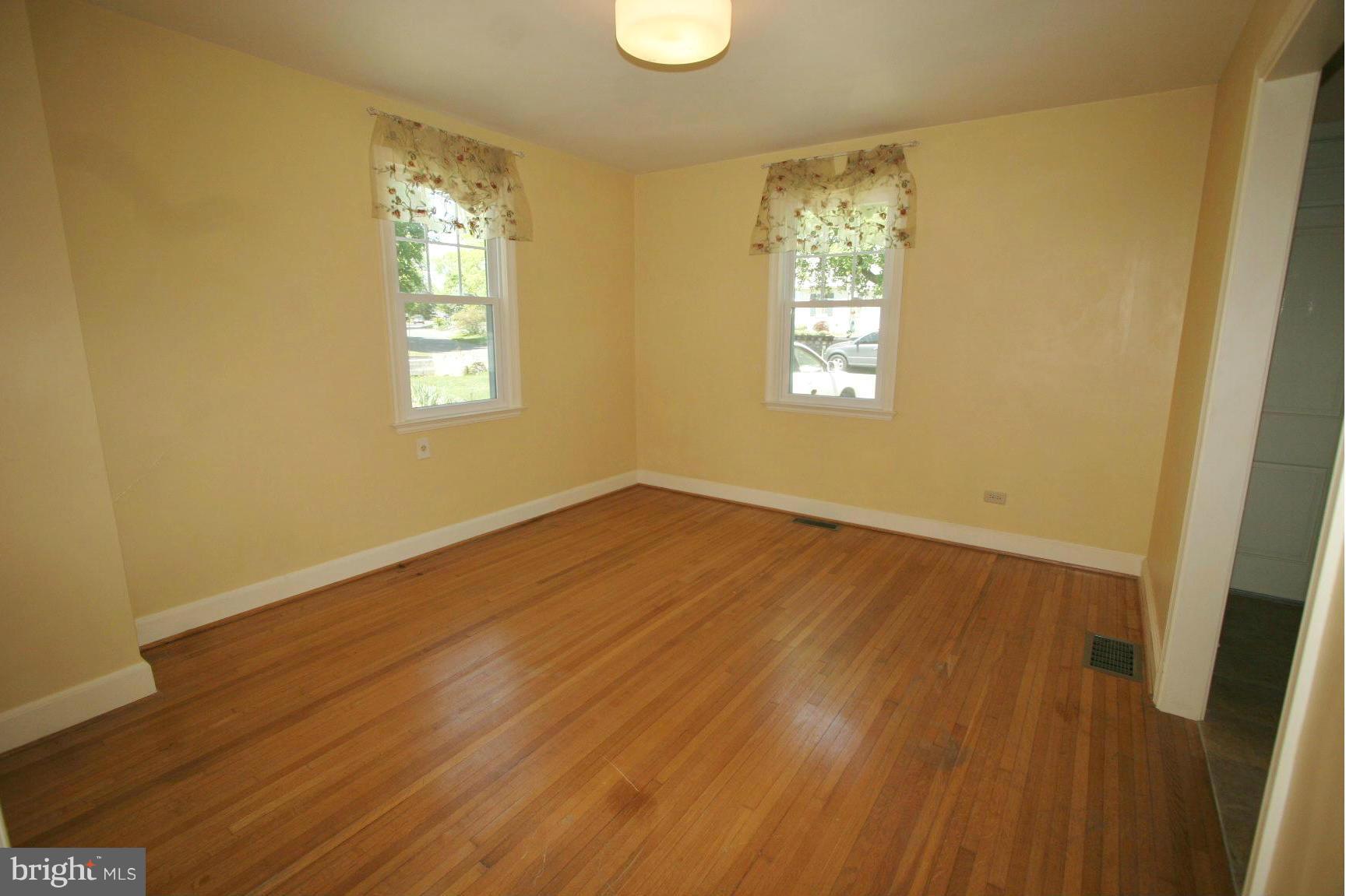 18829 Preston Road Hagerstown, MD 21742 - Photo 3 of 23 Dining Room