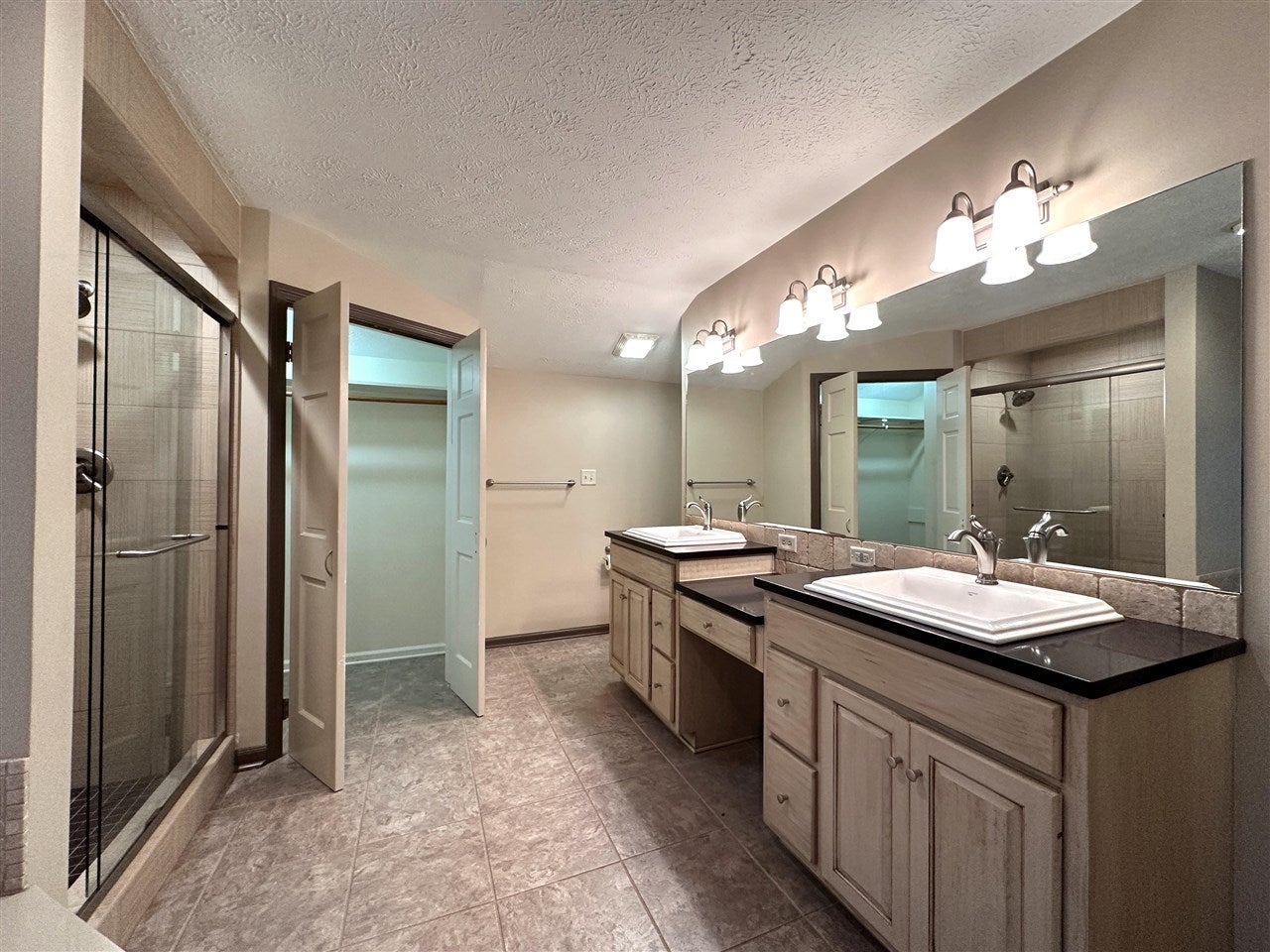 2037 Middle Bridge Road Bowling Green, KY 42103 - Photo 52 of 99 Gallery Image 52