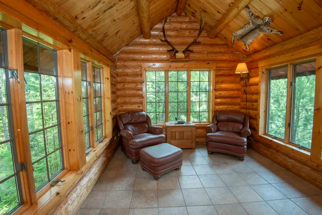 $949,000 | 16 Carlson Road, Grand Marais, MN 55604