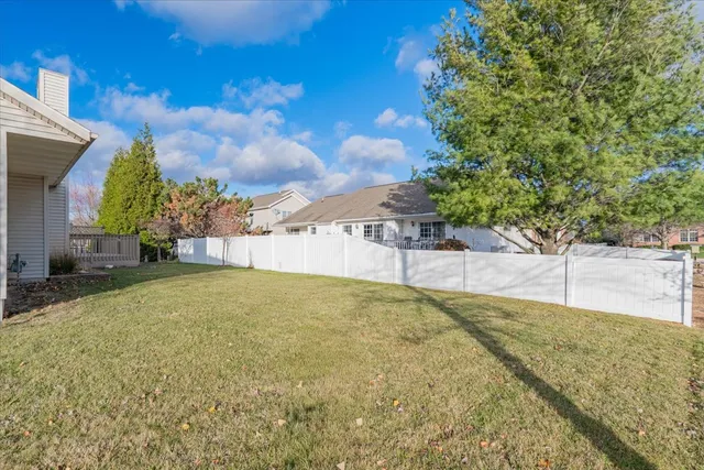 $400,000 | 1612 Myra Lane, Bloomington, IL 61704