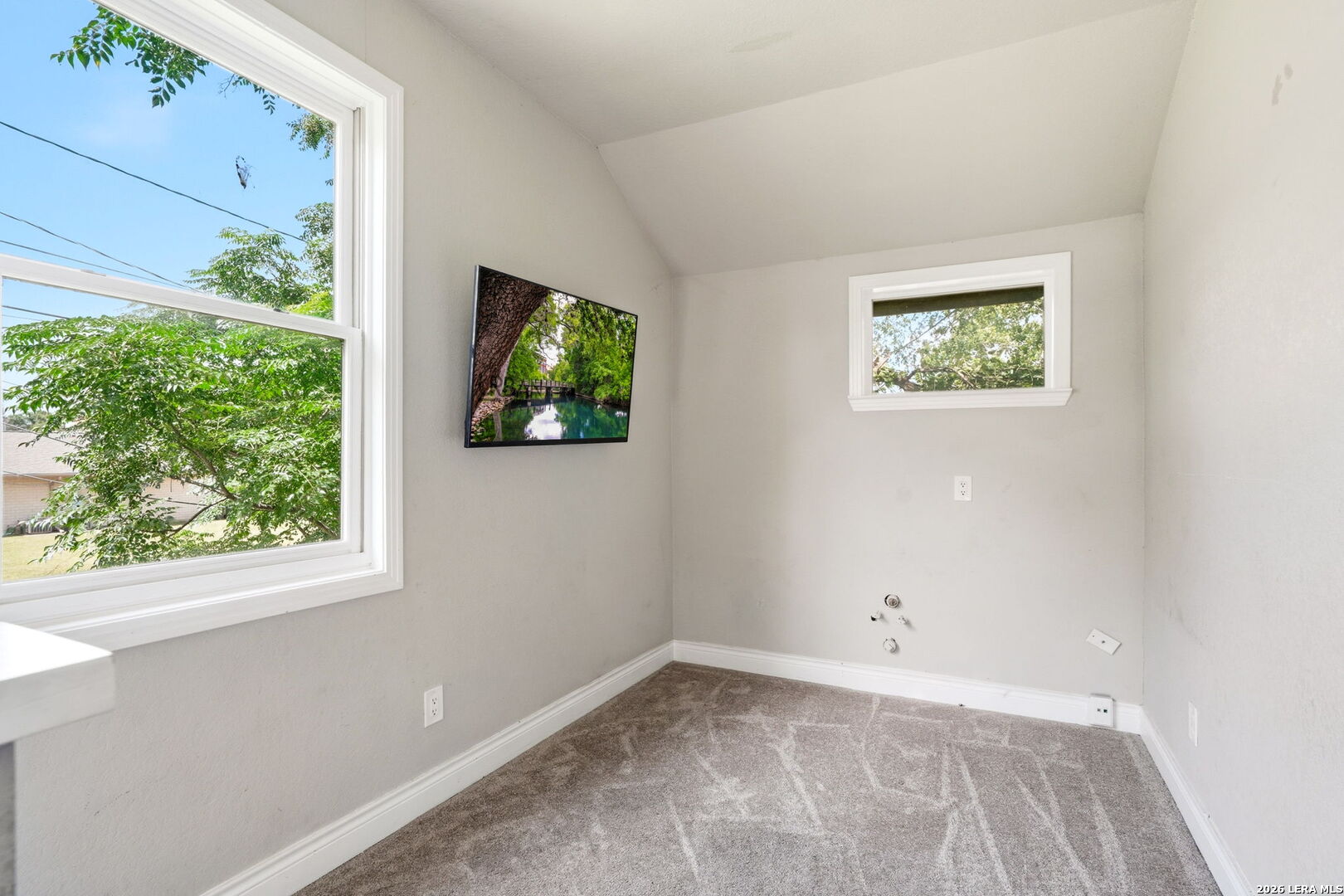 606 East Austin Street Luling, TX 78648 - Photo 26 of 38