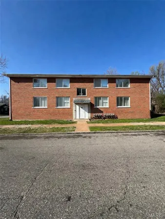 $430,000 | 5706 Thekla Avenue, St. Louis, MO 63120