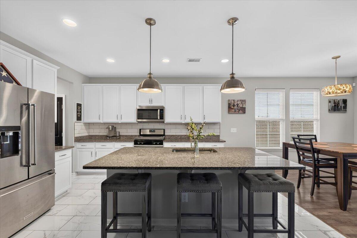 124 Oyama Road Summerville, SC 29486 - Photo 9 of 32 Kitchen