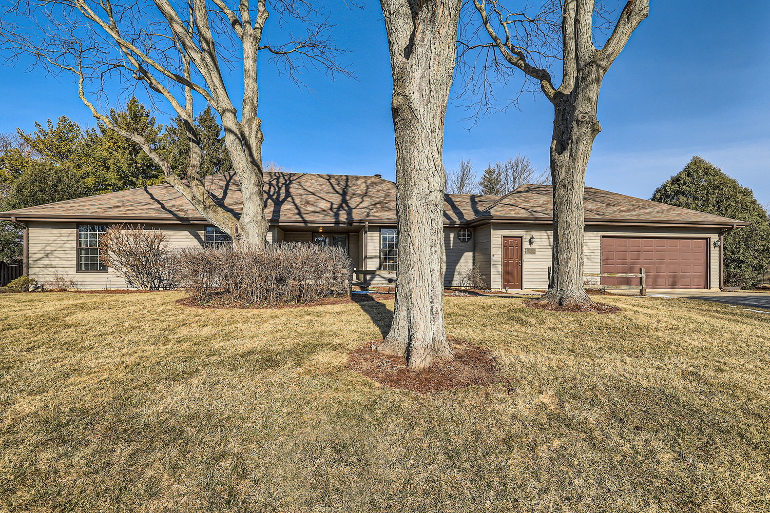 620 Morningside Point Elgin, IL 60123 - Photo 1 of 32 a view of a house with a yard