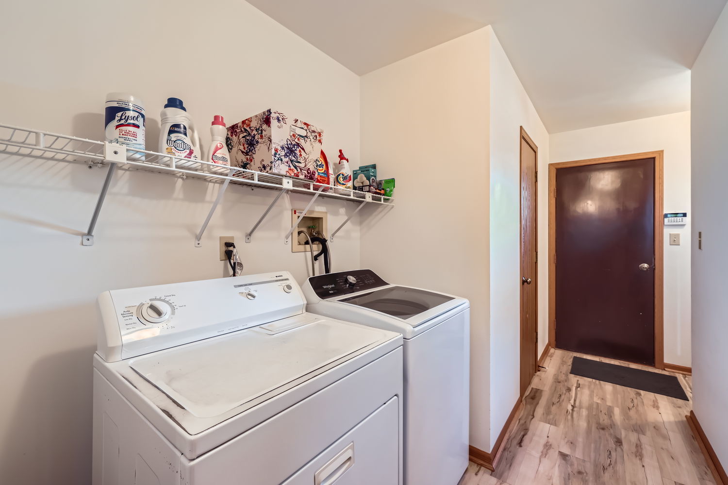 620 Morningside Point Elgin, IL 60123 - Photo 28 of 32 a utility room with dryer and washer