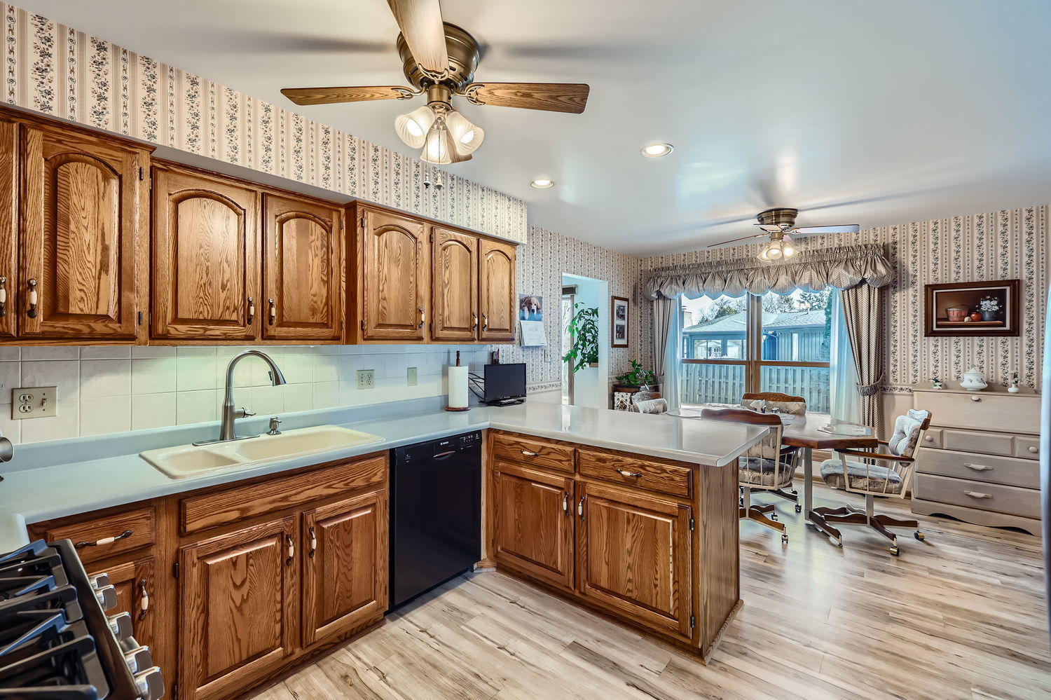620 Morningside Point Elgin, IL 60123 - Photo 10 of 32 a kitchen with a sink appliances and cabinets