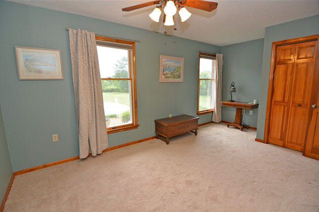 1038 Old Farms Road Luray, VA 22835 - Photo 11 of 29 Gallery Image 11