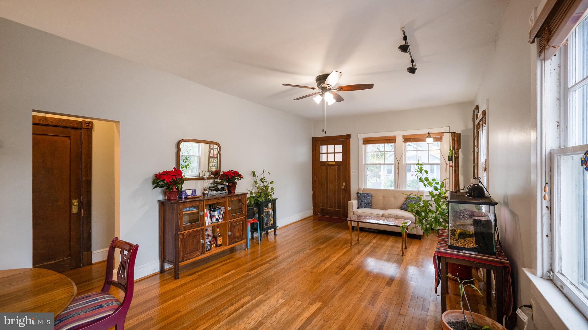 411 Silver Spring Avenue Silver Spring, MD 20910 - Photo 6 of 25