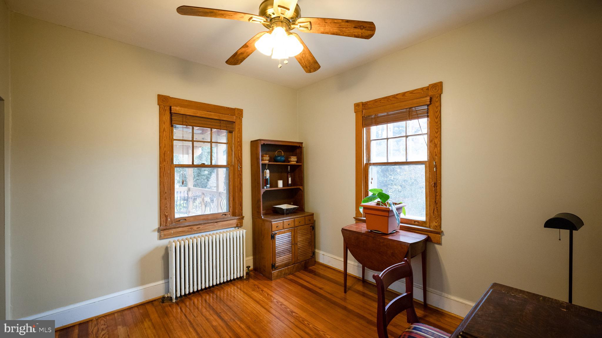 411 Silver Spring Avenue Silver Spring, MD 20910 - Photo 9 of 25 Dining room