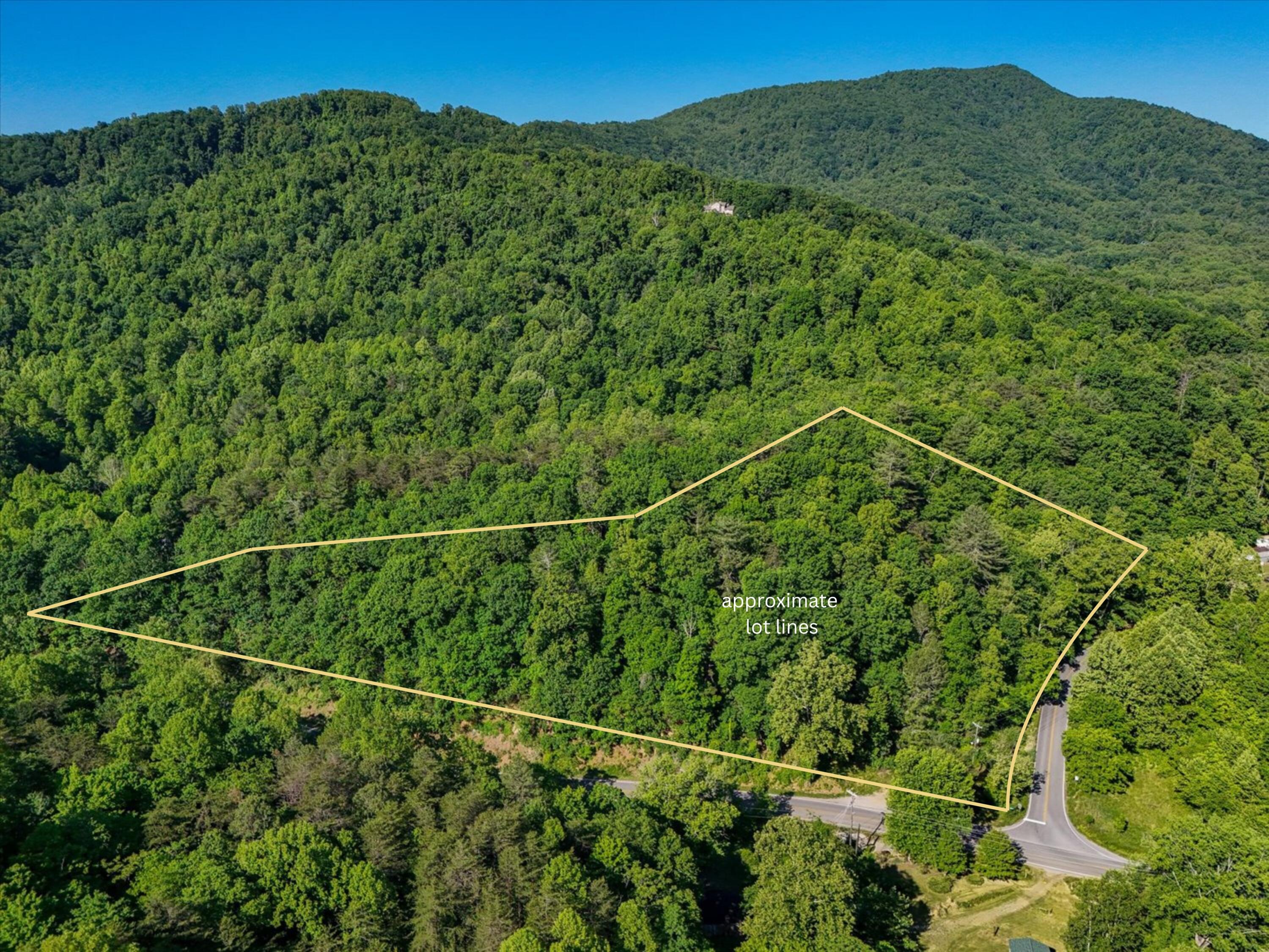 7301 Merriman Road Roanoke, VA 24018 - Photo 4 of 5 7301 Merriman Rd 2
