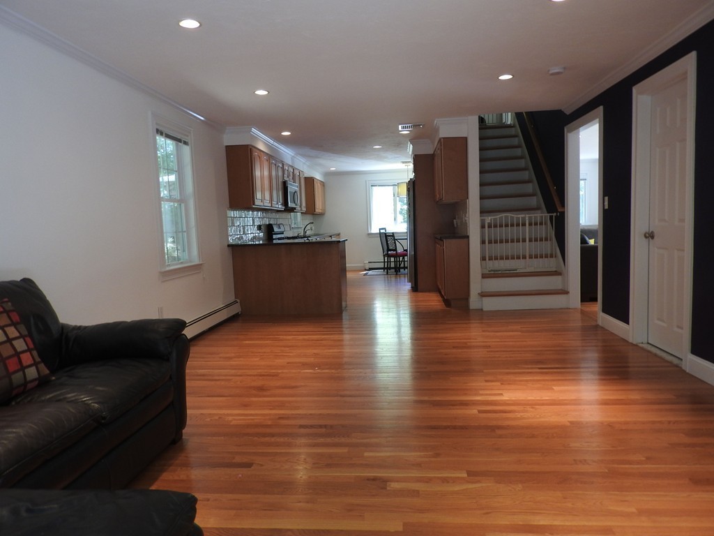 28 Colby Road Wellesley, MA 02482 - Photo 4 of 17
