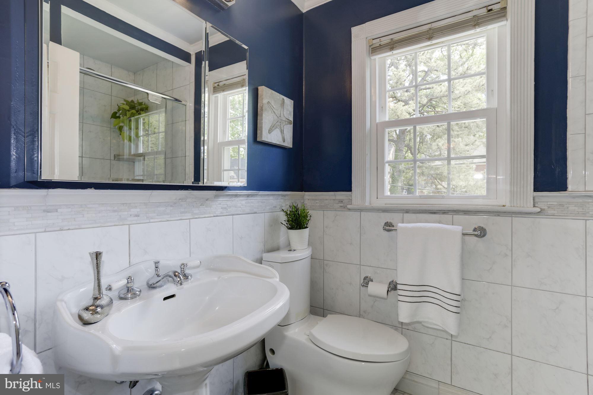 1652 Roxanna Road Northwest Washington, DC 20012 - Photo 14 of 29 Bath (Master)
