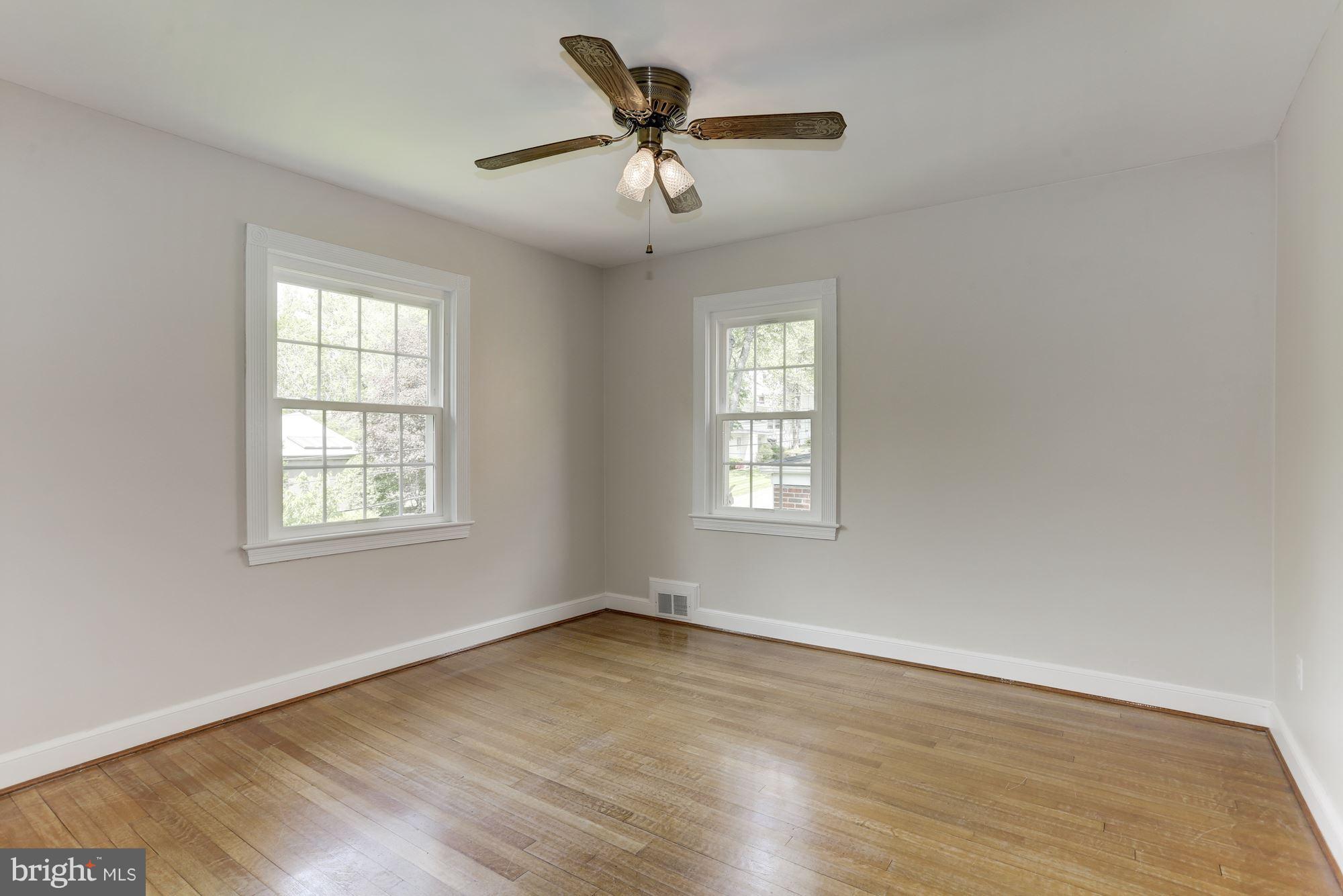 1652 Roxanna Road Northwest Washington, DC 20012 - Photo 16 of 29 Bedroom