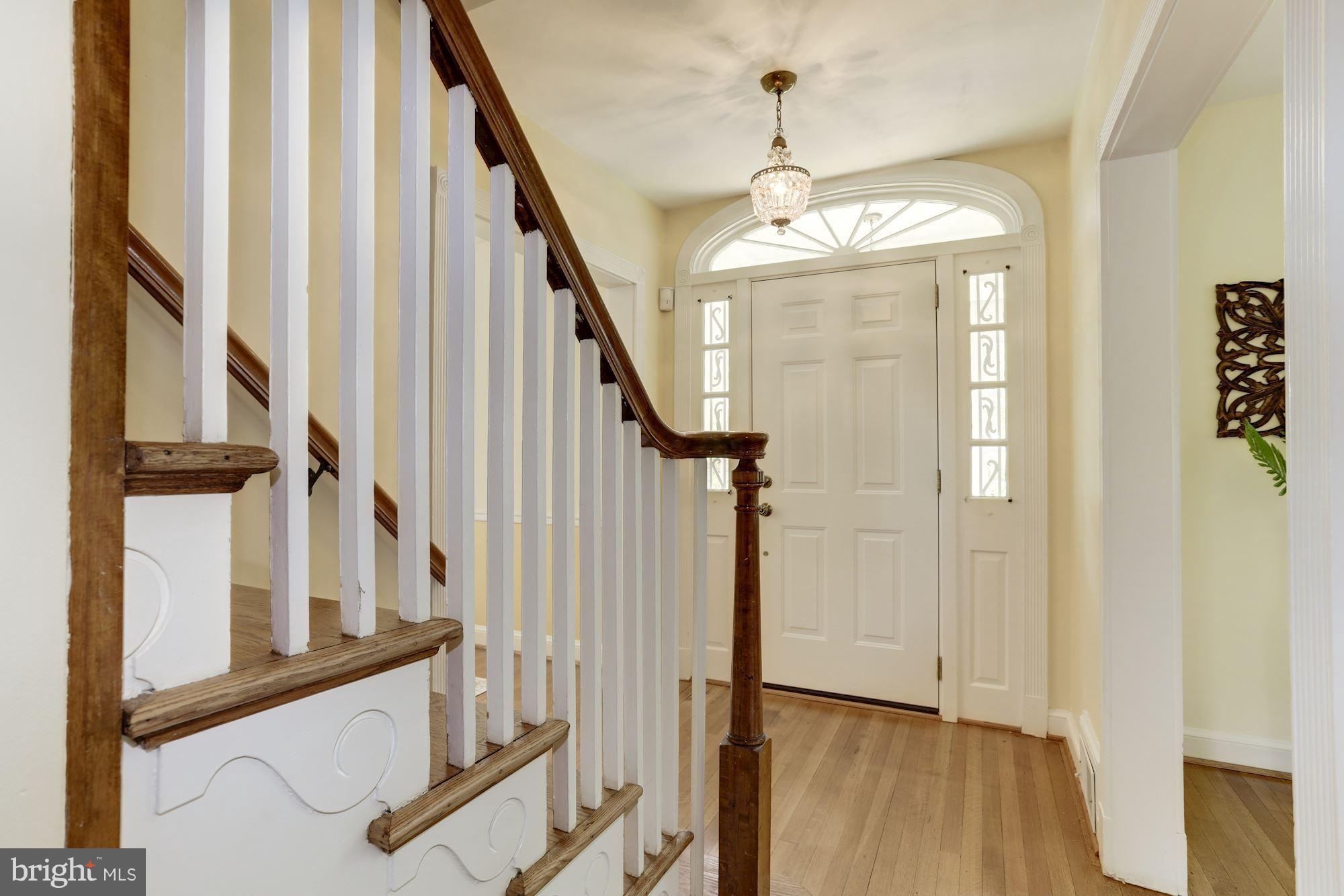 1652 Roxanna Road Northwest Washington, DC 20012 - Photo 3 of 29 Interior (General)