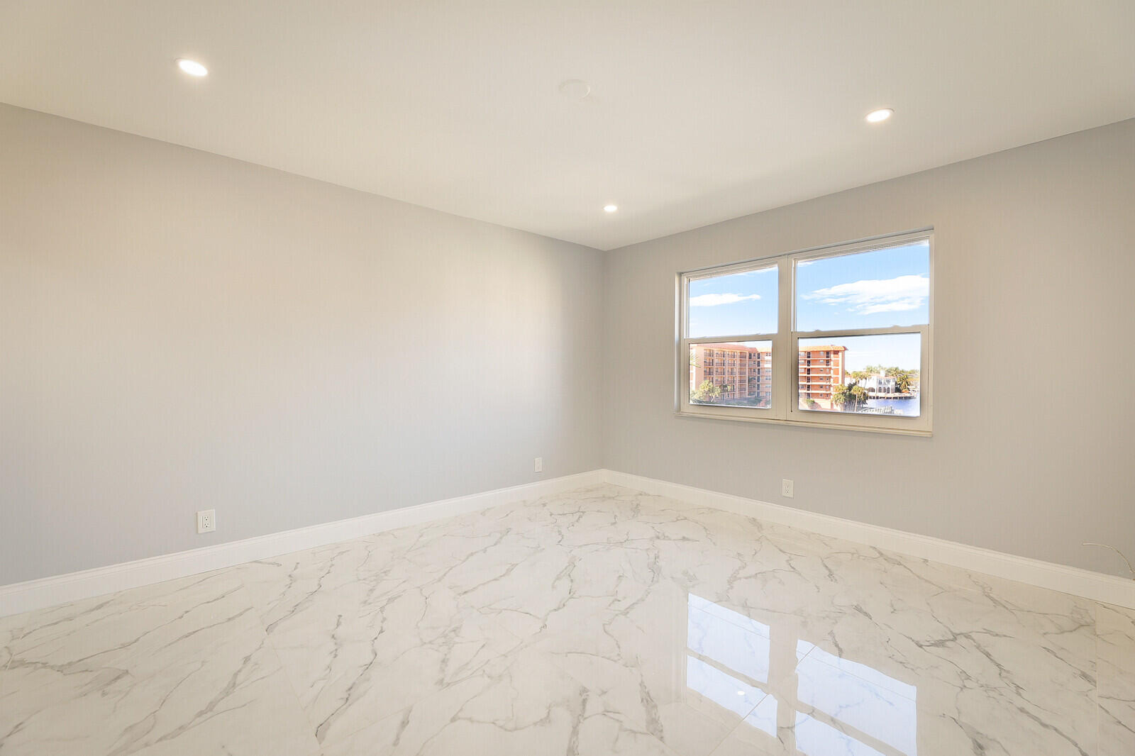 2871 North Ocean Boulevard, Unit M430 Boca Raton, FL 33431 - Photo 17 of 33 17_2871_N_Ocean_Blvd_M_43017_mls