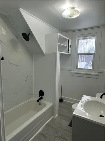 $1,300 | 557 Glide Street, Rochester, NY 14606