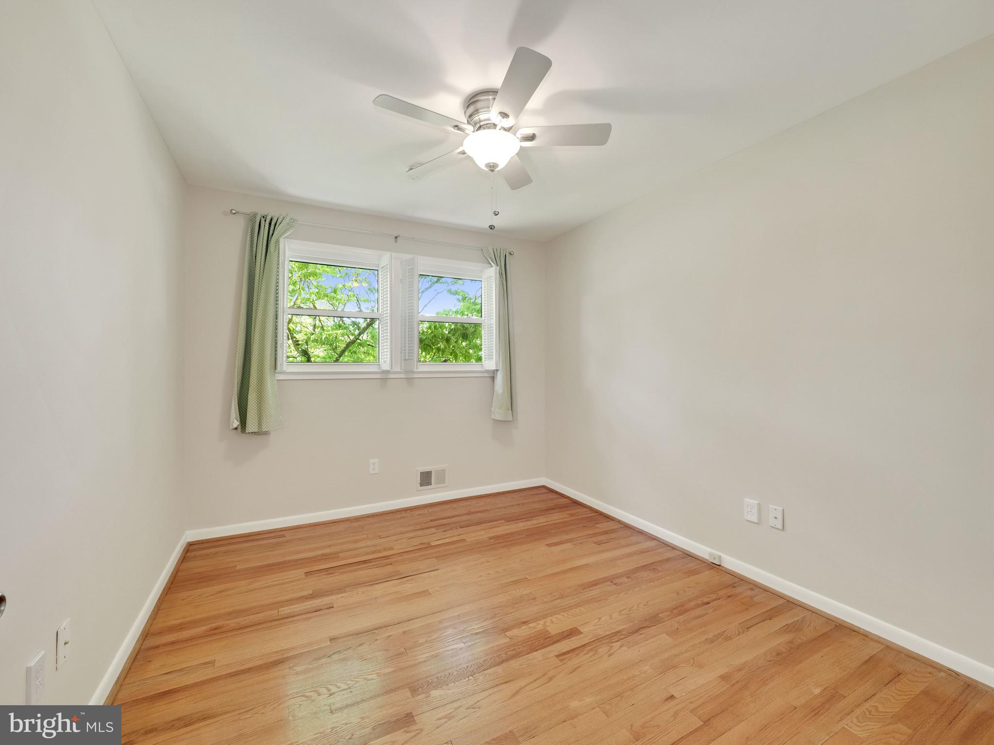2704 Woodedge Road Silver Spring, MD 20906 - Photo 17 of 33 Bedroom 4