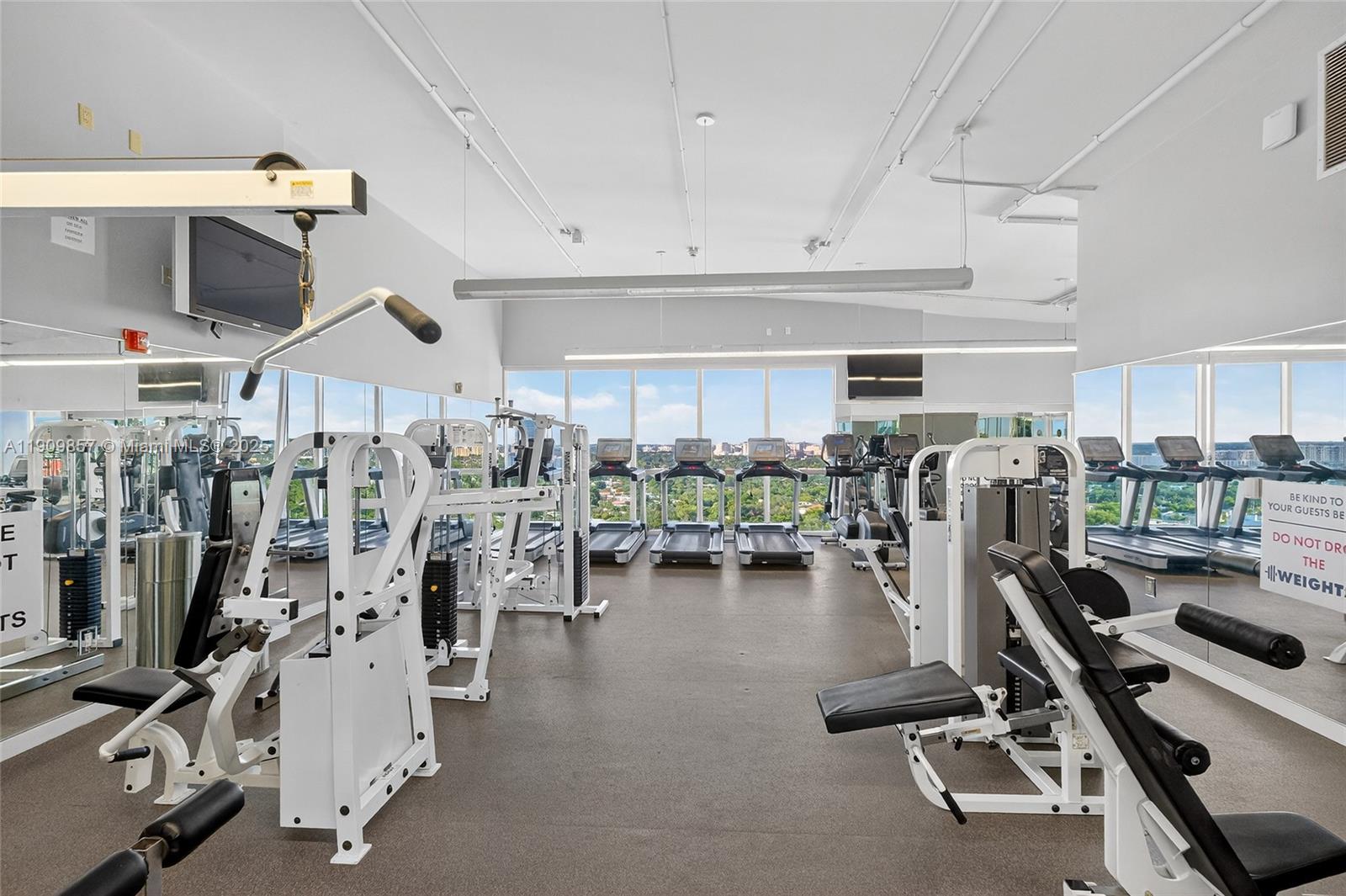 2889 McFarlane Road, Unit 1001 Miami, FL 33133 - Photo 31 of 35