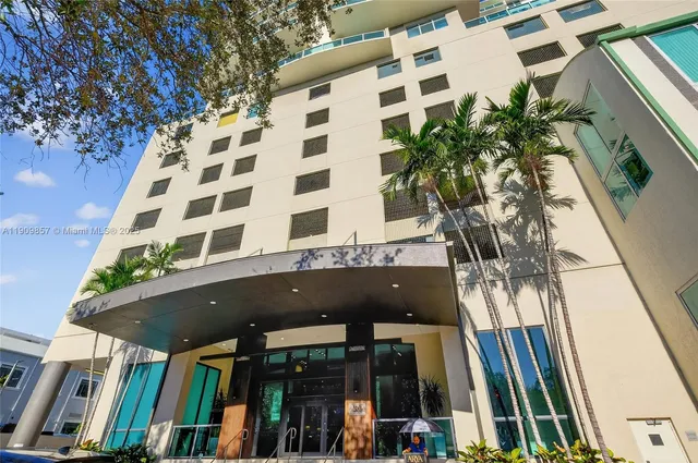 $1,390,000 | 2889 McFarlane Road, Unit 1001, Miami, FL 33133