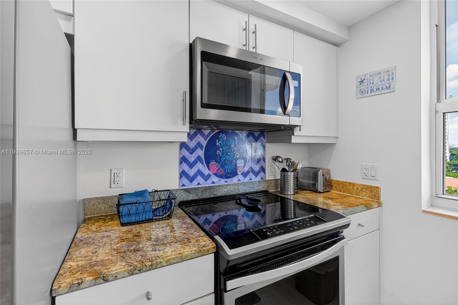 2889 McFarlane Road, Unit 1001 Miami, FL 33133 - Photo 10 of 35