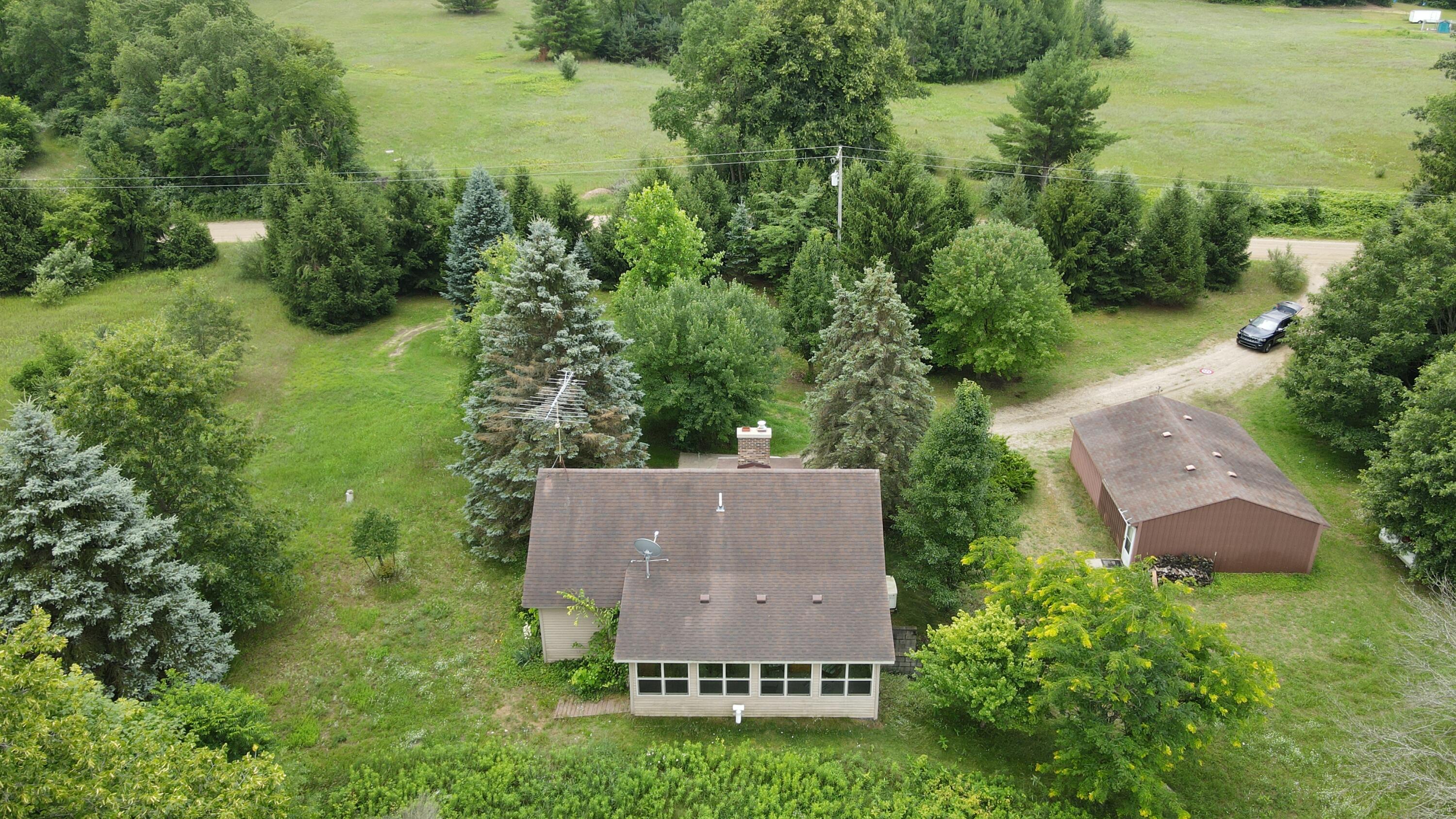 16822 7 Mile Road Stanwood, MI 49346 - Photo 51 of 62 DJI_0535