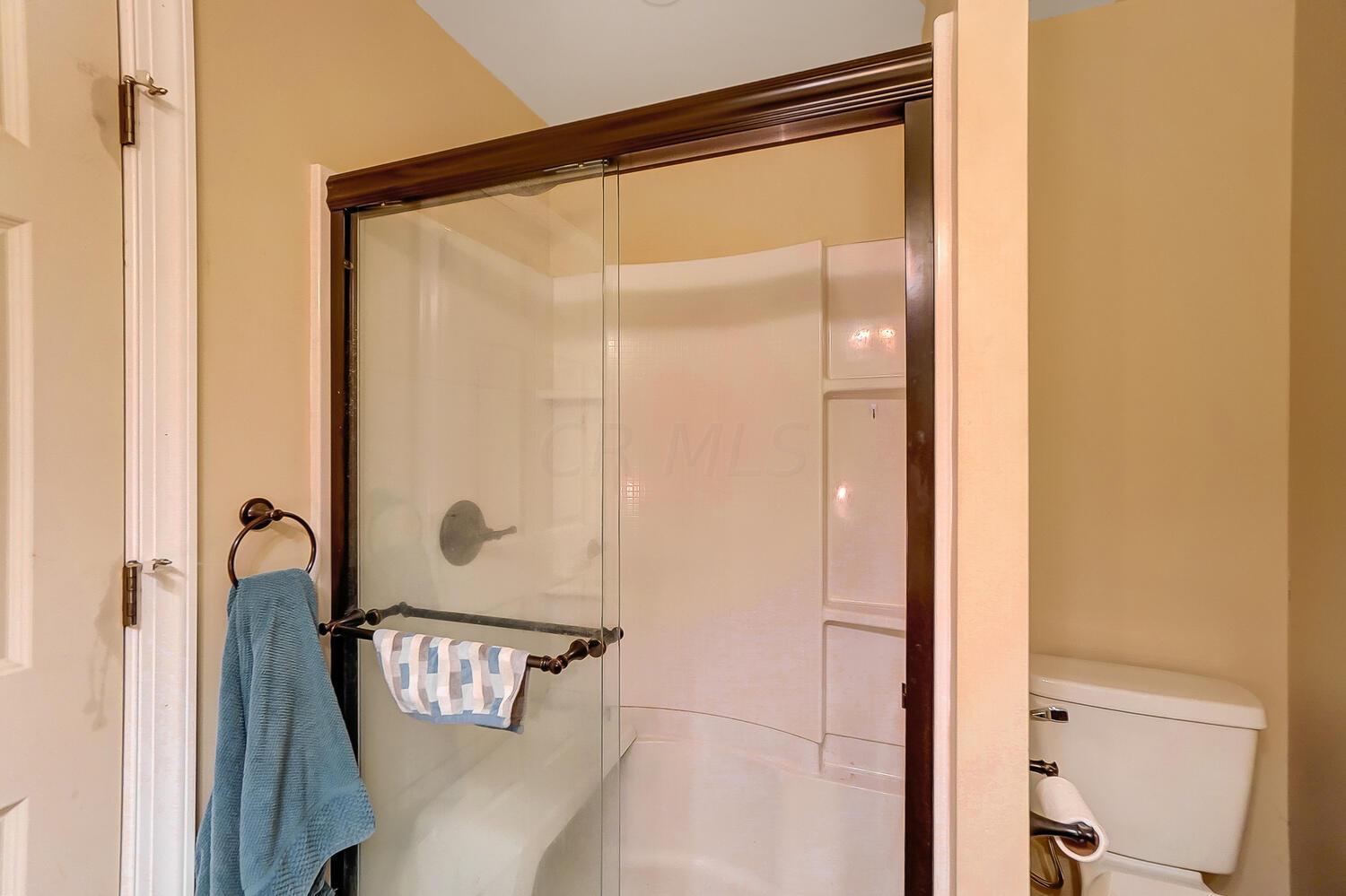 4861 Mumper Road Springfield, OH 45502 - Photo 28 of 43 shower