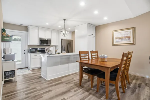 $309,900 | 38820 Maple Court, North Branch, MN 55056