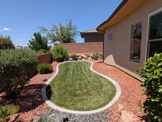 372 South Leoni Way Washington, UT 84780 - Photo 35 of 48