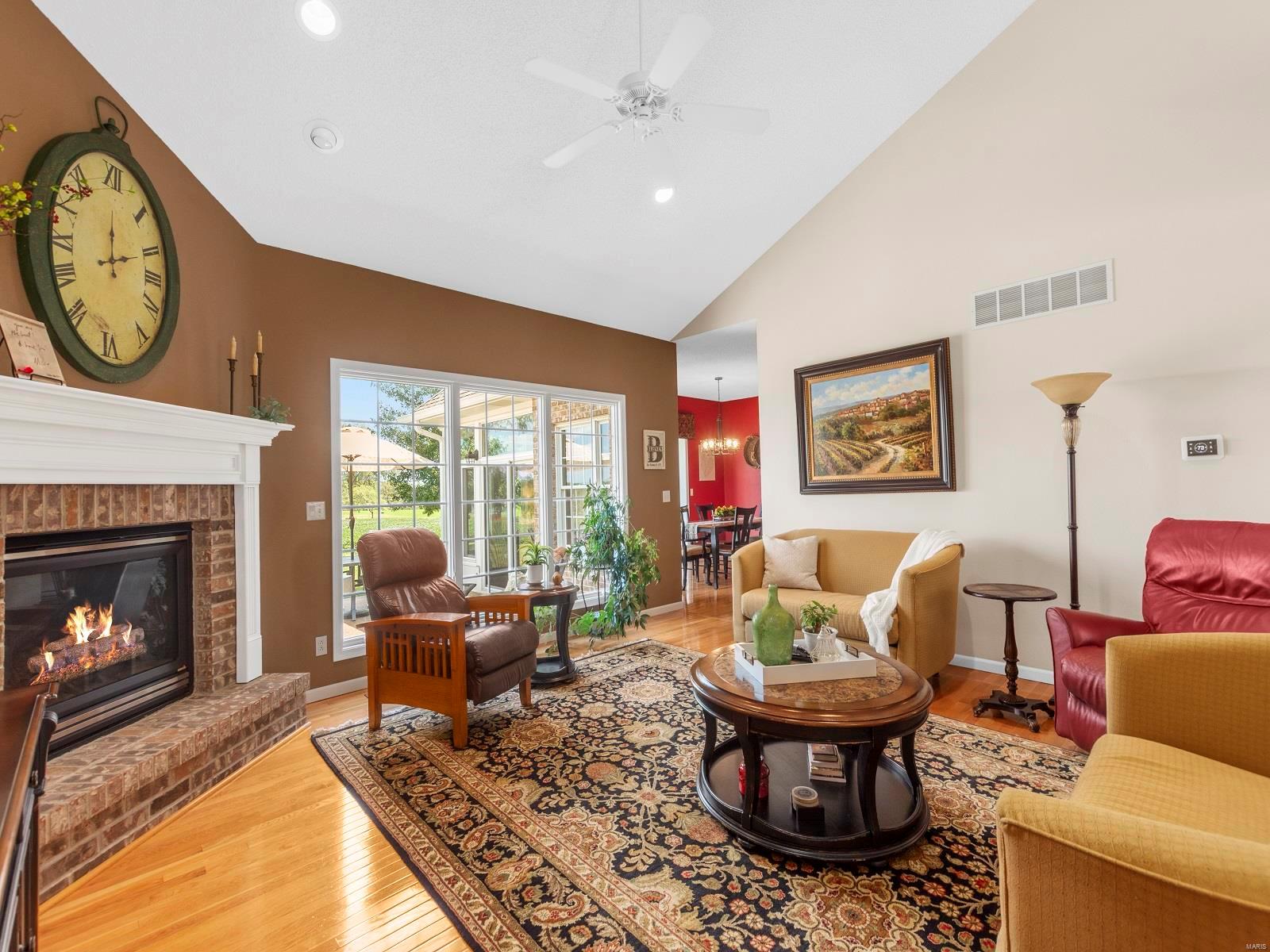 202 Country Ridge Columbia, IL 62236 - Photo 13 of 44