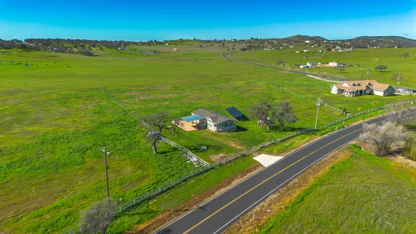 $1,299,999 | 2906 Ranchito Drive, La Grange, CA 95329