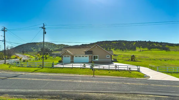 $1,299,999 | 2906 Ranchito Drive, La Grange, CA 95329