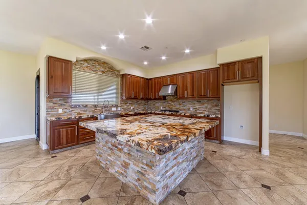 $1,299,999 | 2906 Ranchito Drive, La Grange, CA 95329