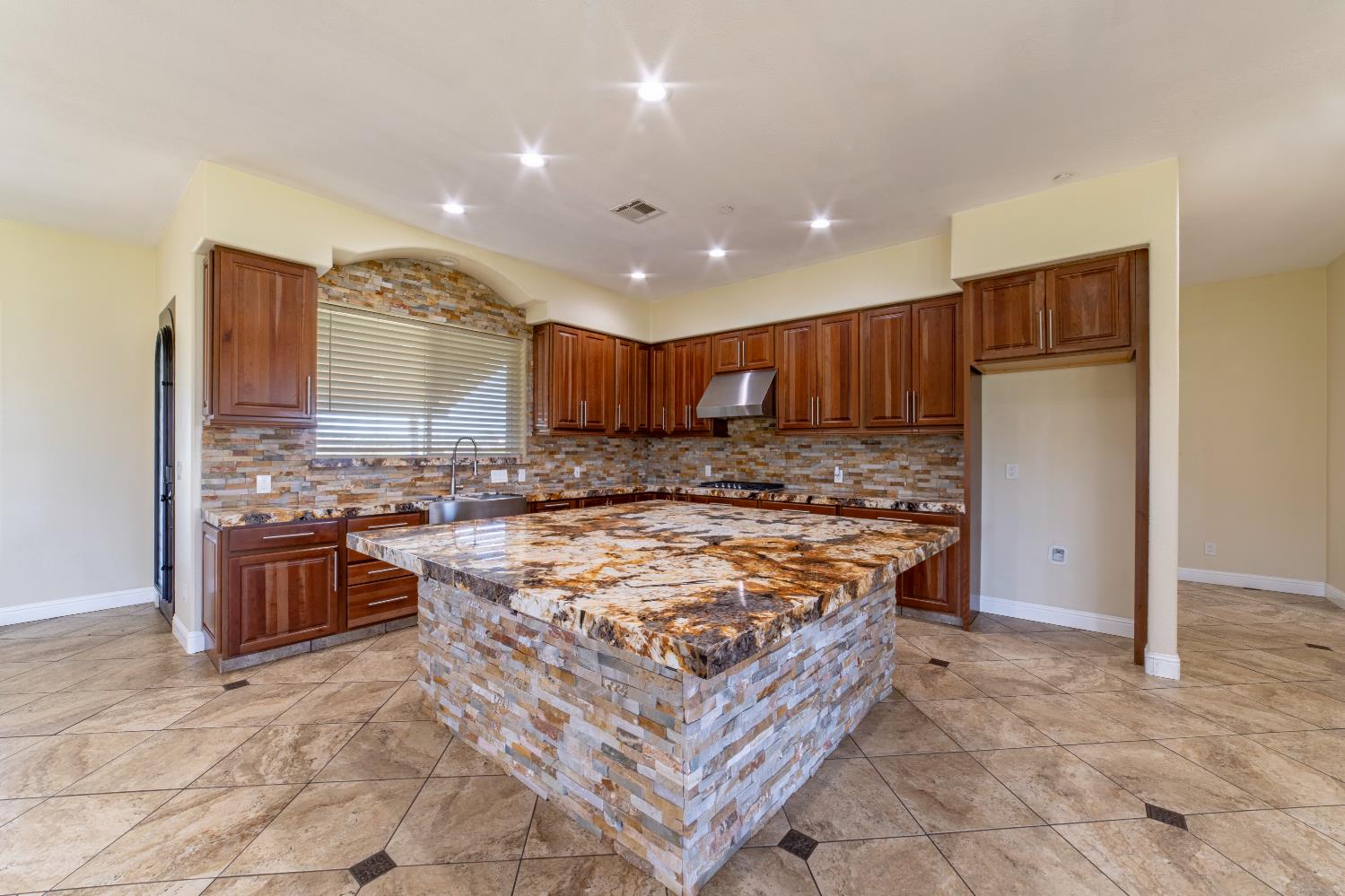 2906 Ranchito Drive La Grange, CA 95329 - Photo 7 of 46