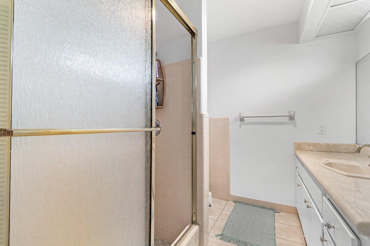 1350 Southwest 13th Place Boca Raton, FL 33486 - Photo 19 of 26 Second Full Bath