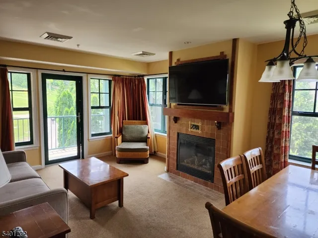 $2,700 | 200 Highway 94, Unit 269, Vernon, NJ 07462