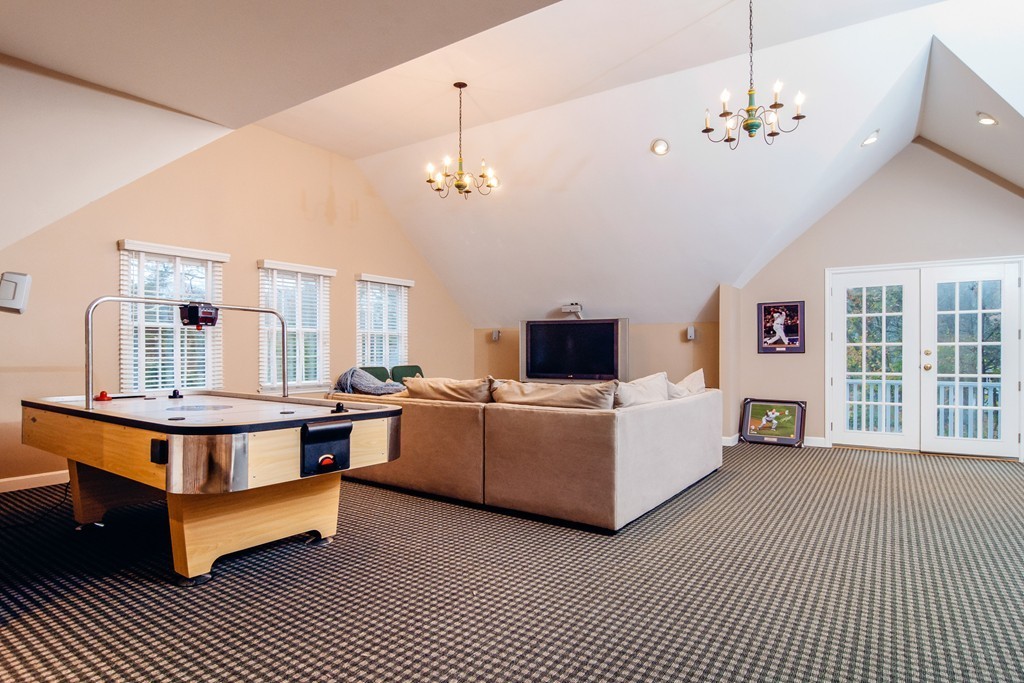 11 Littles Point Road Swampscott, MA 01907 - Photo 19 of 29 Gallery Image 19