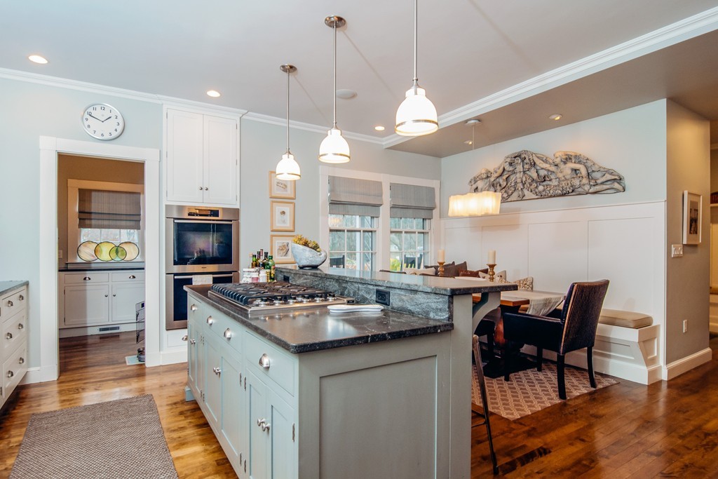 11 Littles Point Road Swampscott, MA 01907 - Photo 8 of 29 Gallery Image 8