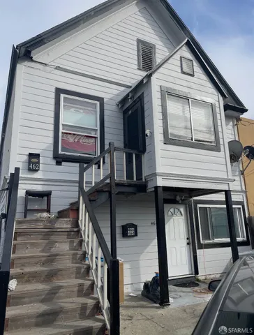 a view of entryway and hall