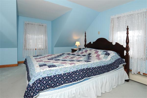 16 Colonial Road Beverly, MA 01915 - Photo 18 of 25