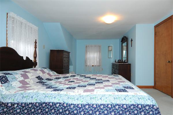 16 Colonial Road Beverly, MA 01915 - Photo 20 of 25