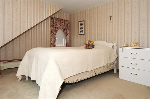 16 Colonial Road Beverly, MA 01915 - Photo 21 of 25