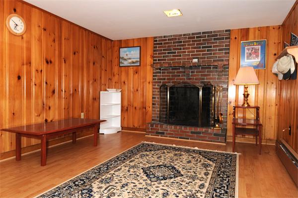 16 Colonial Road Beverly, MA 01915 - Photo 7 of 25